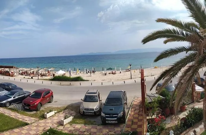 Palm Garden Orfánion